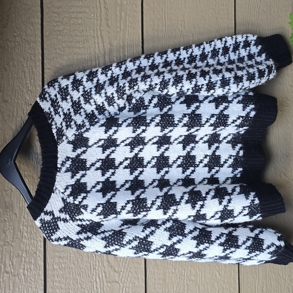 Torrid Cardigan V-neck Button Front Sweater Houndstooth 2x View And WT - Picture 10 of 11